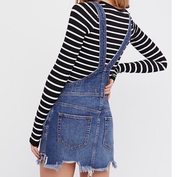 Free People Torn Up Denim Jumper Skirtall size 6 - Picture 2 of 9